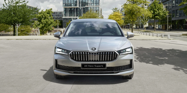 Škoda Superb Hatch SE Technology