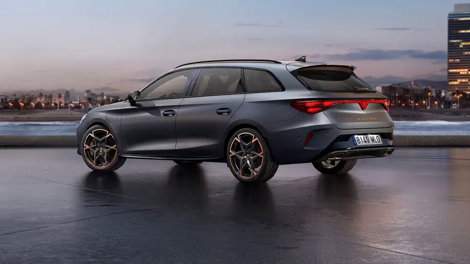 CUPRA Leon Estate introduction