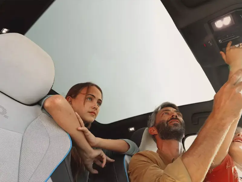 Volkswagen ID.7 panoramic roof